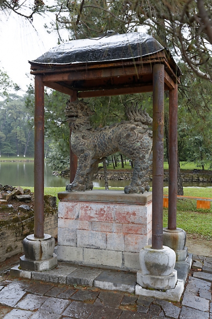 Hué-Tombeau de Minh Mang-016